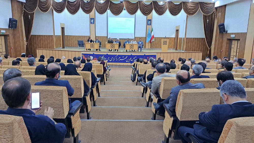 نشست صمیمی هیأت رئیسه با اعضای هیأت علمی دانشگاه/ اردیبهشت‌ماه ۱۴۰۳