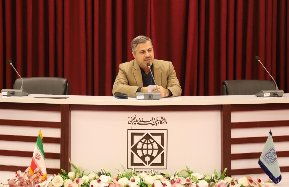 روابط عمومی‌ها پیشانی دانشگاه‌ها و سازمان‌ها هستند