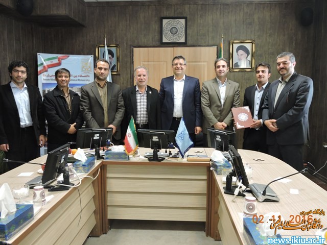 انعقاد تفاهم نامه راه اندازی مرکز تخصصی شتابدهی در دانشگاه