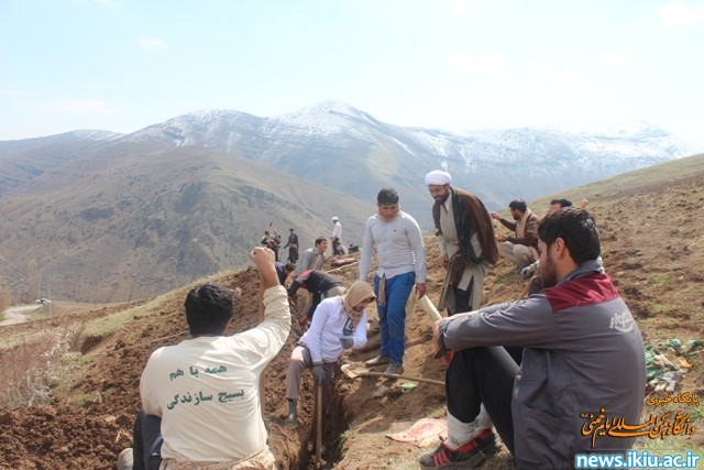 گزارش تصویری اردوی جهادی نوروزی دانشجویان دانشگاه بین المللی امام خمینی(ره)