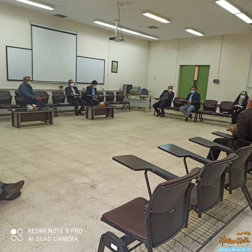 نشست مشترک  معاونت بین الملل دانشگاه با اعضای هیات علمی دانشکده علوم پایه