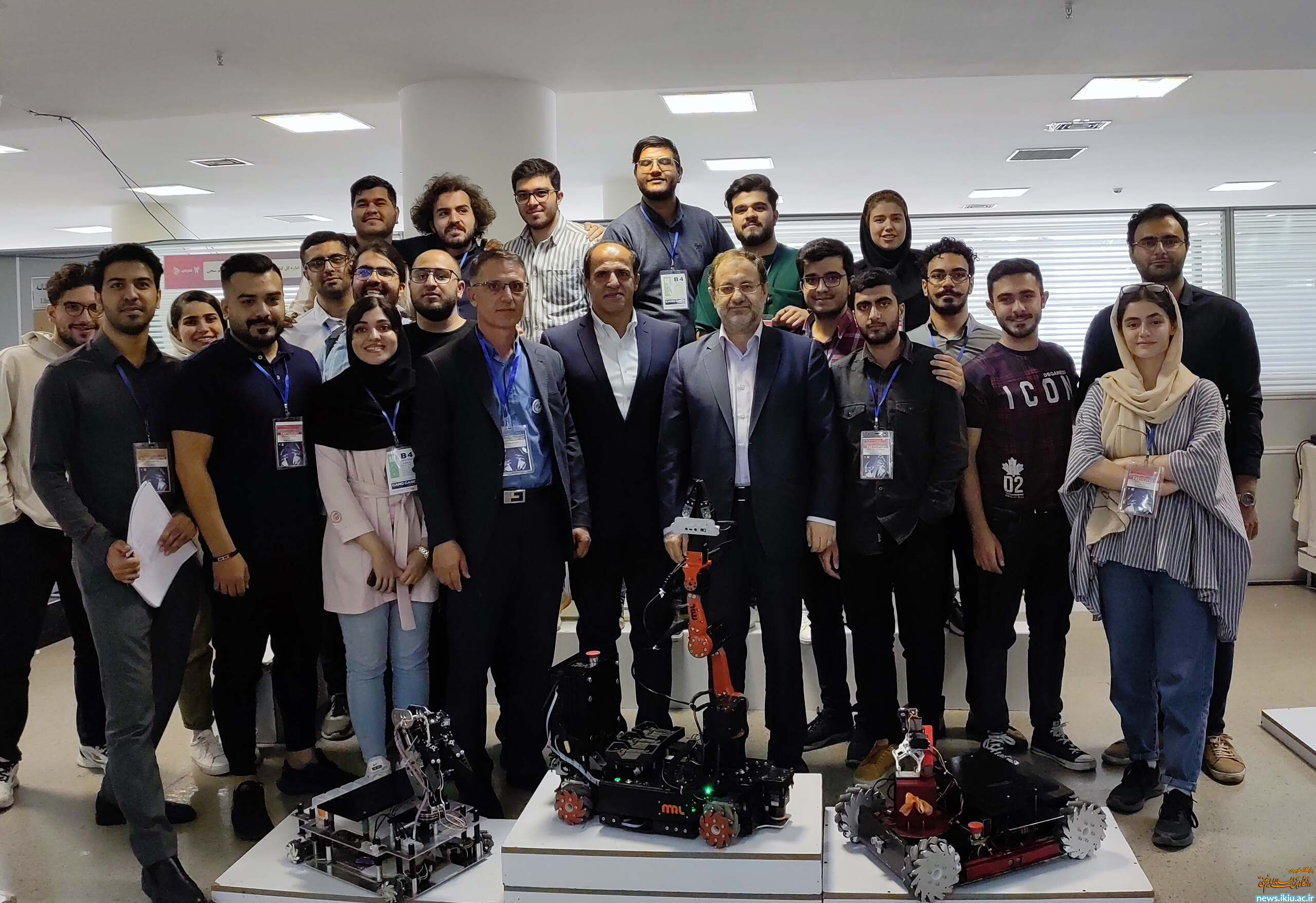 کسب مقام نائب قهرمانی تیم رباتیک IKIU دانشگاه در لیگ ربات‌ های صنعتیِ مسابقات ربوکاپ آزاد ایران